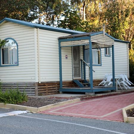 Acclaim Kingsway Tourist Park Madeley Exterior foto