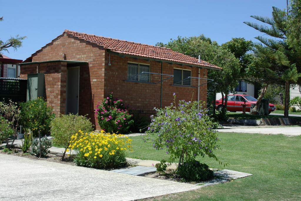 Acclaim Kingsway Tourist Park Madeley Exterior foto
